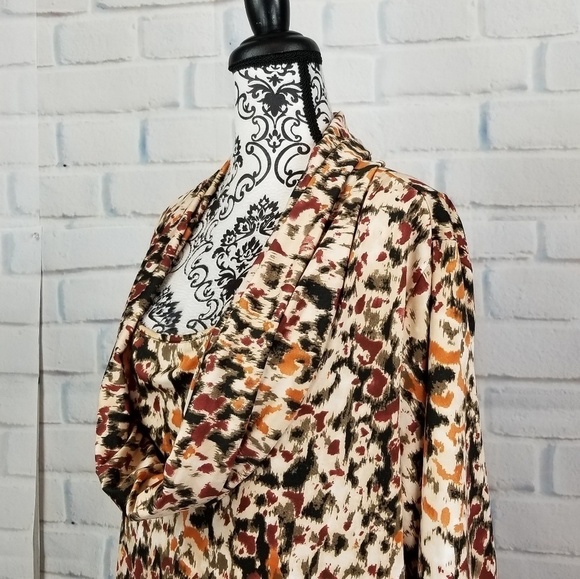 Notations sz 2x stretch cowl neck top - Picture 6 of 8